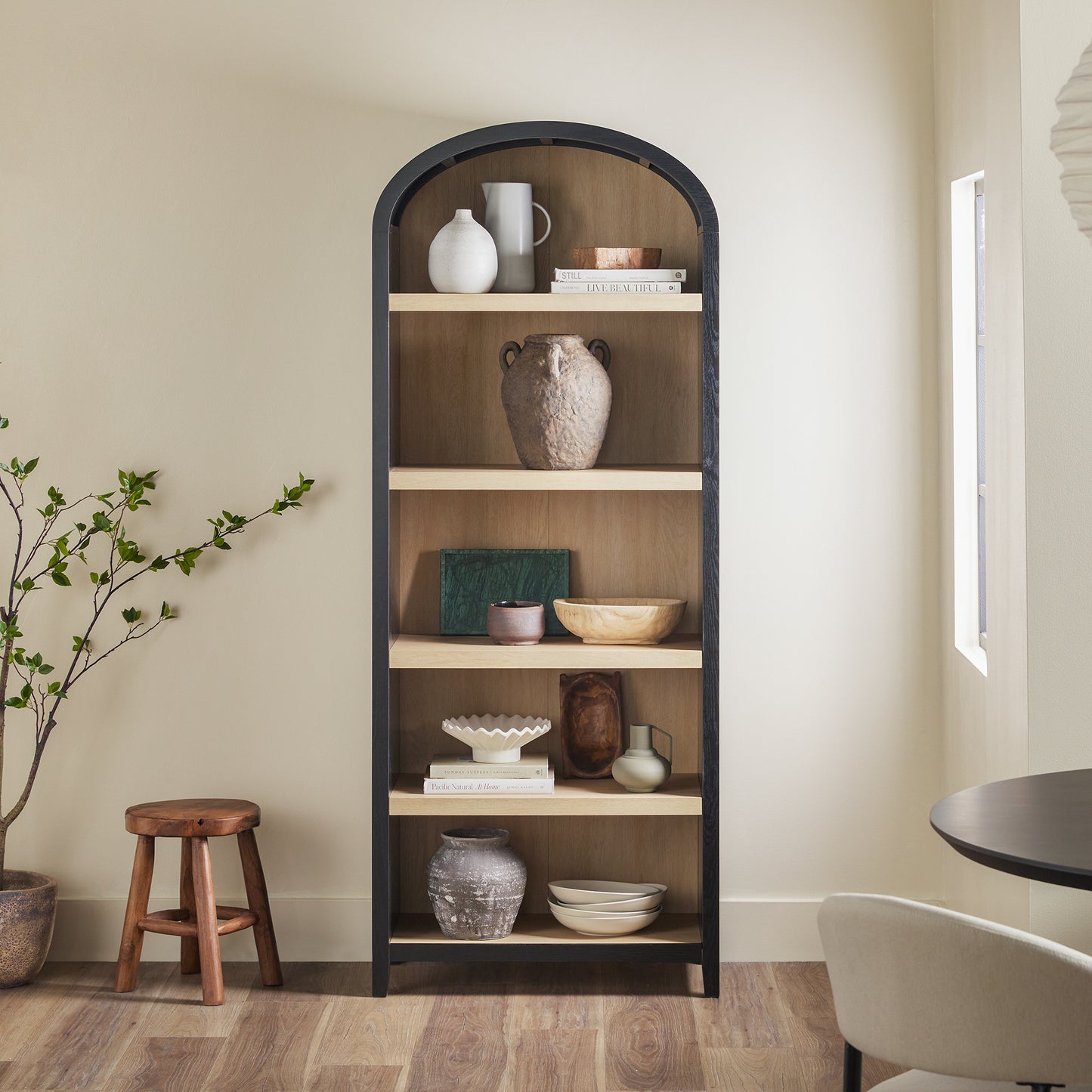 Arcvia 5-Shelf Open Bookcase – Black Tall Arched Frame