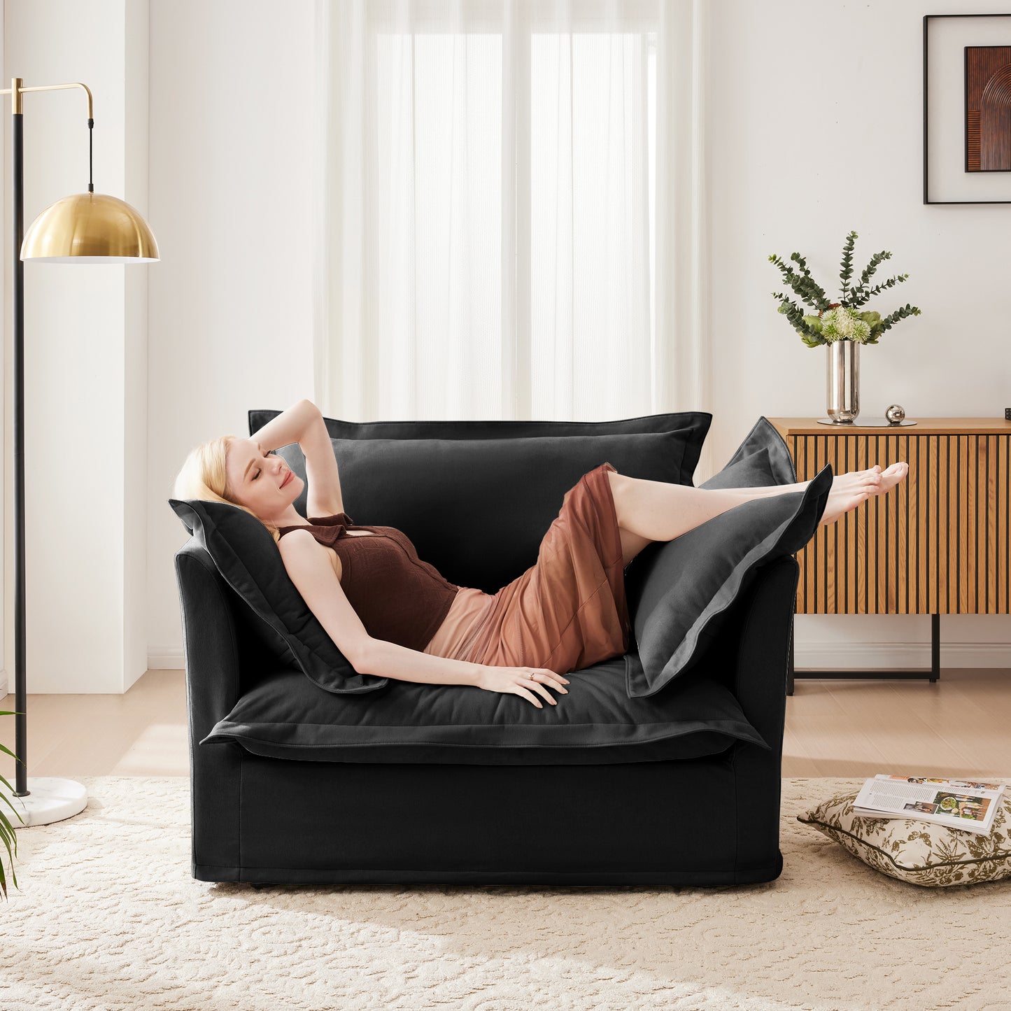 Solo Plush Chair – Black Chenille Deep-Seat Lounge with Oversized Cushions & Throw Pillows