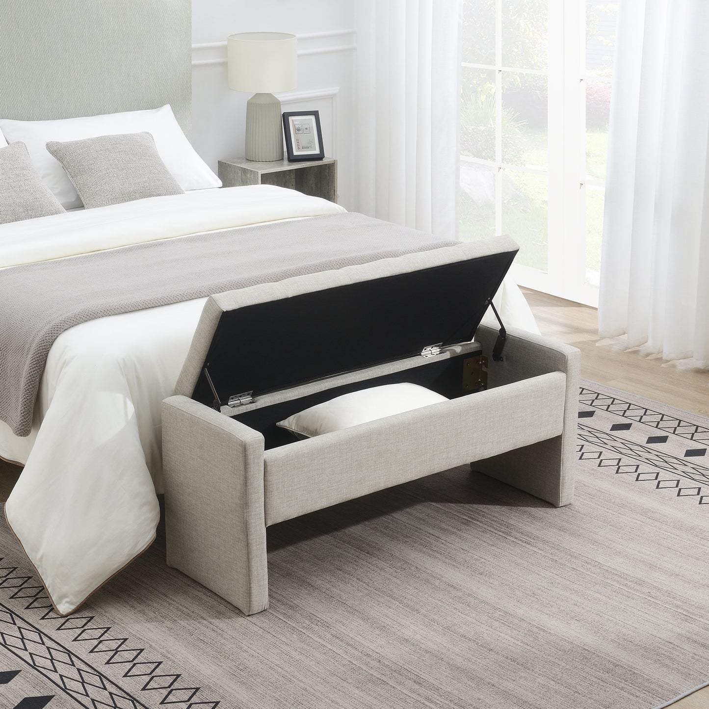 Avin Storage Bench – Light Gray Linen Upholstery with Comfy Cushion & Lift-Top Storage