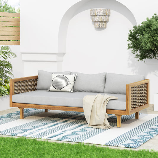 Claremont Daybed – 3-Seater Lounge with Rattan Arms and Light Gray Cushions