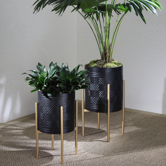 JUSTLIVE NEST® Azcera Planters (Set of 2) – BlackGold Stands, Etched Aztec Pattern Display
