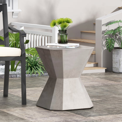 Reno Table – Lightweight Concrete Outdoor Side Table