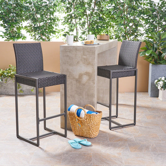 Conway Stool – Outdoor Bar Seat with Clean Backrest Design