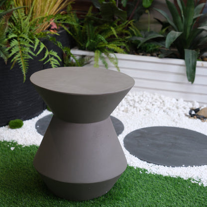 Tenza Garden Table – Faux Terrazzo Finish, Heavy-Duty 18" Accent for Plants or Decor