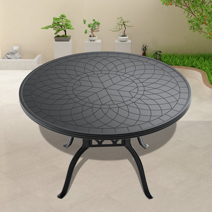 Avero Cast Dining Table – Ø47" Carved Top, Black Aluminum Frame