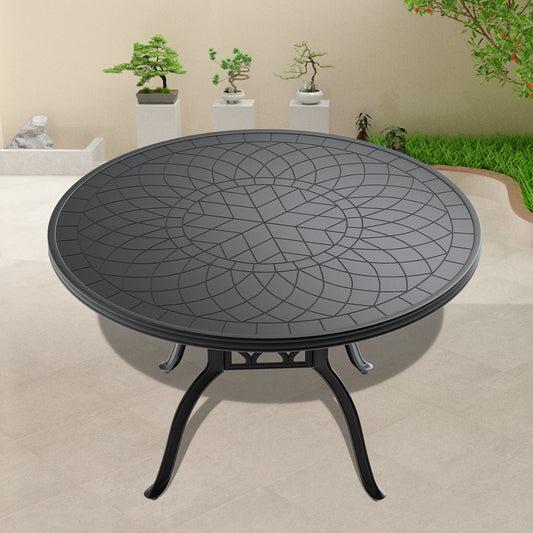 Avero Cast Dining Table – Ø47" Carved Top, Black Aluminum Frame
